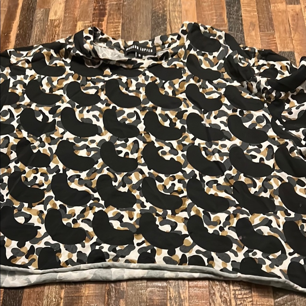 Chic Black And Brown Patterned Cropped Shirt - image 1